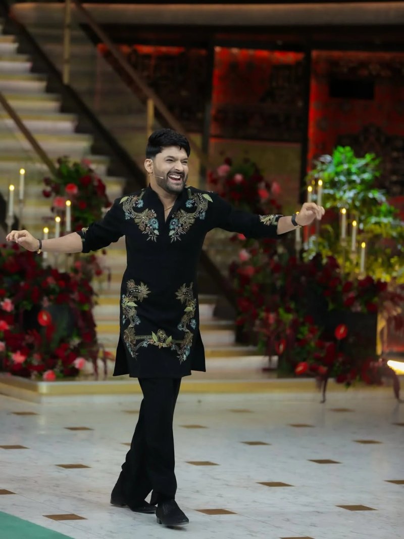 Black Color Mens Fancy Embroidery Kurta Pajama 